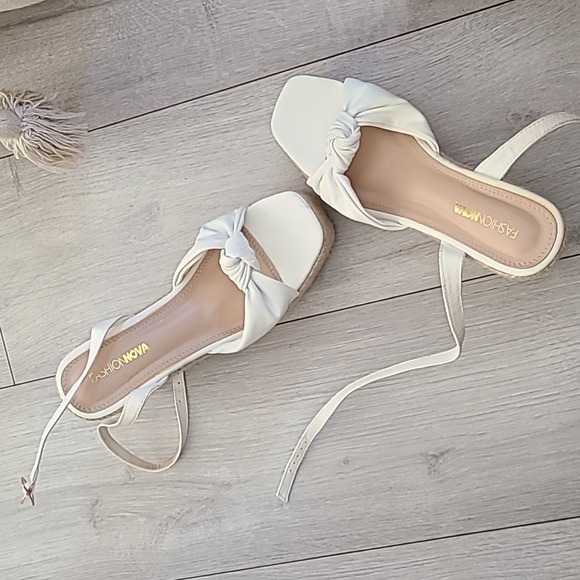 Fashion nova white knot espadrille wedge sandal - Picture 5 of 5